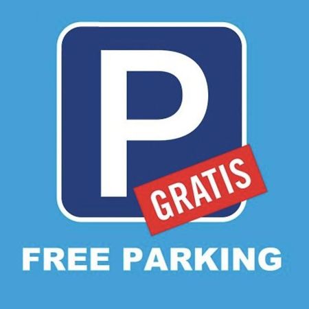 Central And Beautiful Apartment - Free Parking มาลากา ภายนอก รูปภาพ
