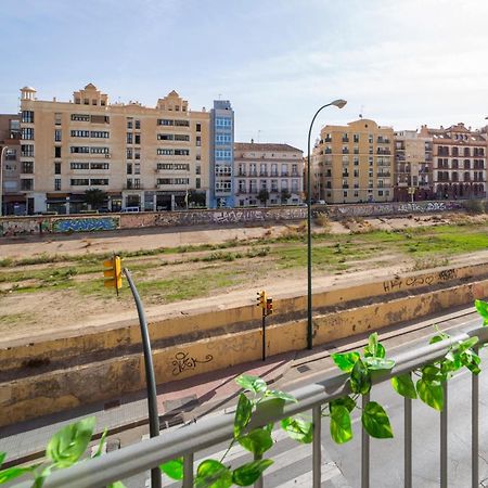 Central And Beautiful Apartment - Free Parking มาลากา ภายนอก รูปภาพ