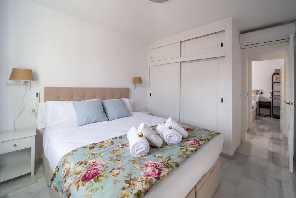 Central And Beautiful Apartment - Free Parking มาลากา ภายนอก รูปภาพ
