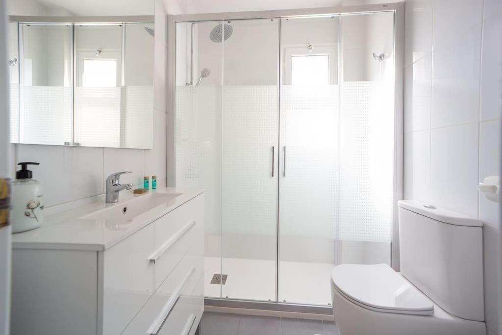 Central And Beautiful Apartment - Free Parking มาลากา ภายนอก รูปภาพ